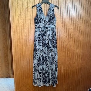 NW formal gown, grey floral, size 10P
